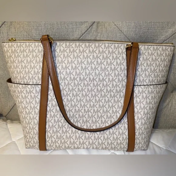 Michael Kors Tan and Cream Signature Tote - Picture 2 of 4